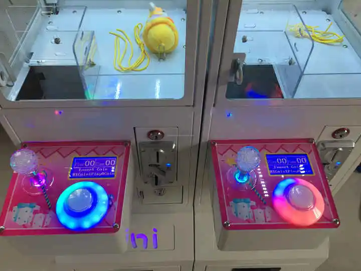 Mini Máquina de Garra Operada  - Arcade Toy Claw Vending Machine avaliação e preço